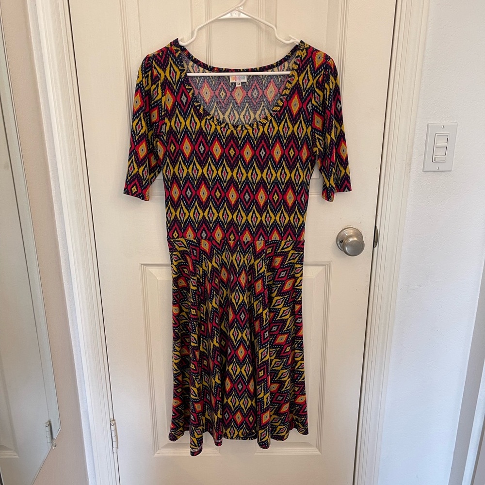 LuLaRoe Nicole Dress Good Used Condition Medium M cute geometric print so comfy